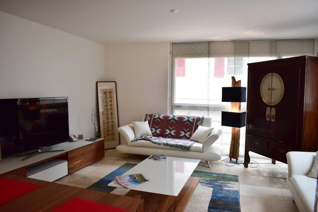 Modern Apartment 모던 펜션 อินเทอร์ลาเคน ภายนอก รูปภาพ